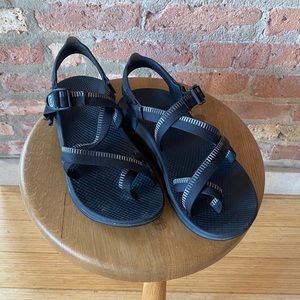 Men’s Chacos size 11 with black/white/grey banding